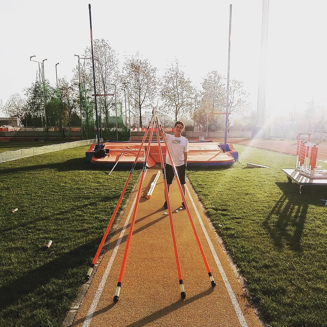 Шест для стрибків Nordic Sport Vaulting Pole (4м)